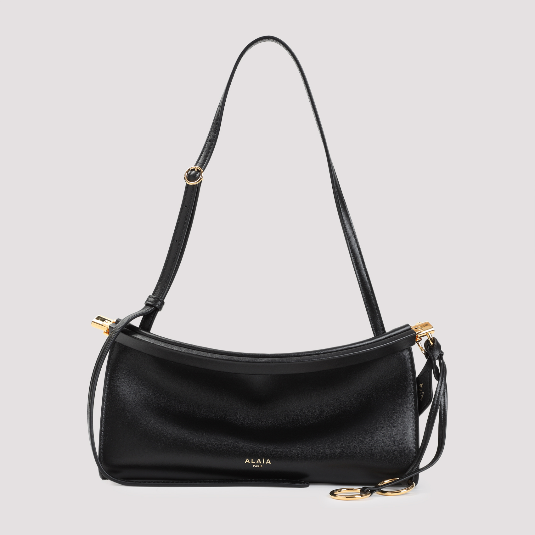 25SS 【Alaia】イーストウェストミディアムショルダーバッグ Alaïa | East West S black calf leather bag | Savannahs