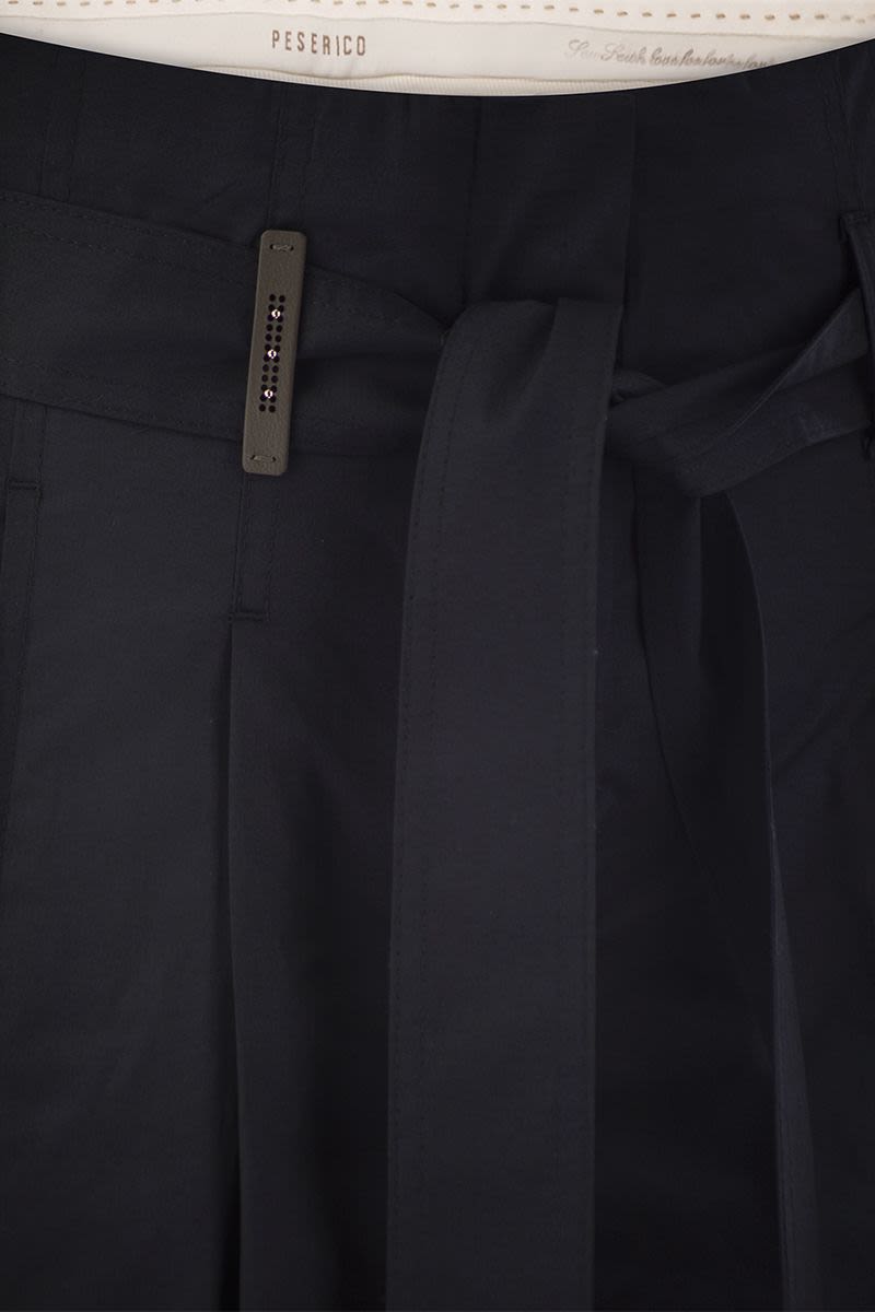 SHORT WITH PLEATS AND STRETCH COTTON – On Sale Now with Up